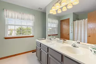 1800 Tallmeadow Dr, Dekalb, IL 60115 - Photo 16