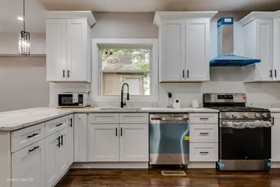 1128 N Lockwood Avenue, Chicago, IL 60651 - Photo 10