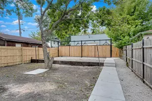 1128 N Lockwood Ave, Chicago, IL 60651 - Photo 24