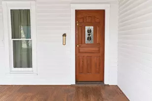 617 S Macon St, Bement, IL 61813 - Photo 2