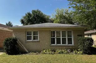 8646 Gross Point Rd, Skokie, IL 60077 - Photo 1