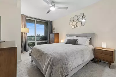 9655 Woods Drive #707, Skokie, IL 60077 - Photo 12