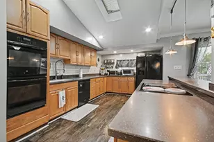 517 Danny Dr, Shorewood, IL 60404 - Photo 12