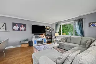 517 Danny Dr, Shorewood, IL 60404 - Photo 4
