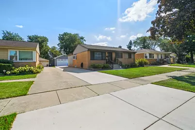 421 Vassar Lane, Des Plaines, IL 60016 - Photo 4