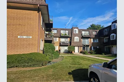 1903 Golf Road #1B, Mount Prospect, IL 60056 - Photo 2