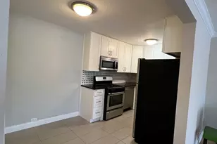 2400 W Balmoral Ave, Chicago, IL 60625 - Photo 8