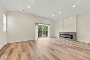 4607 S Prairie Ave, Chicago, IL 60653 - Photo 18