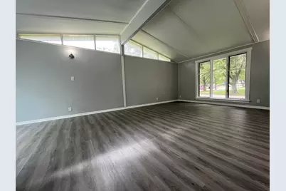 150 Wilson Place, Oswego, IL 60543 - Photo 2