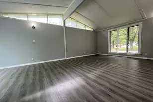 150 Wilson Pl, Oswego, IL 60543 - Photo 2