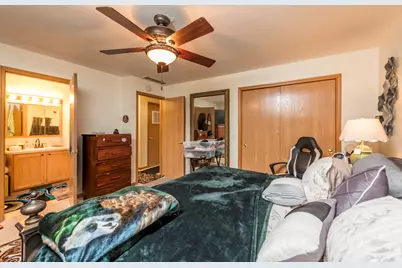 3300 Evergreen Lane, Park City, IL 60085 - Photo 12
