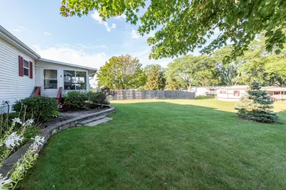 3300 Evergreen Lane, Park City, IL 60085 - Photo 20