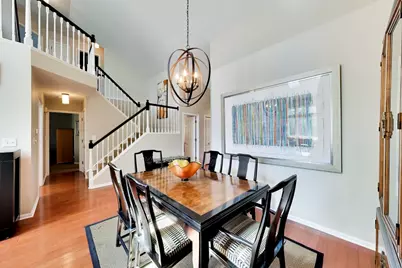 825 Fountain View Drive, Deerfield, IL 60015 - Photo 2