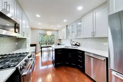 825 Fountain View Drive, Deerfield, IL 60015 - Photo 6