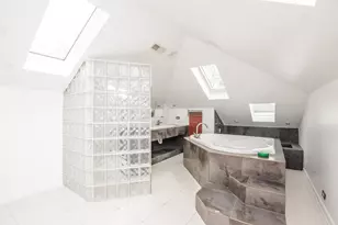 11127 S Homewood Ave, Chicago, IL 60643 - Photo 18