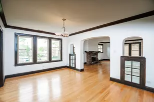 11127 S Homewood Ave, Chicago, IL 60643 - Photo 4
