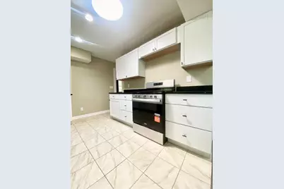 125 E Kimball Avenue, Woodstock, IL 60098 - Photo 12