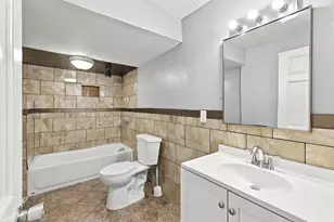 505 E 4th St, Sterling, IL 61081 - Photo 14