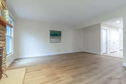 10 Newcastle Lane, Lincolnshire, IL 60069 - Photo 6