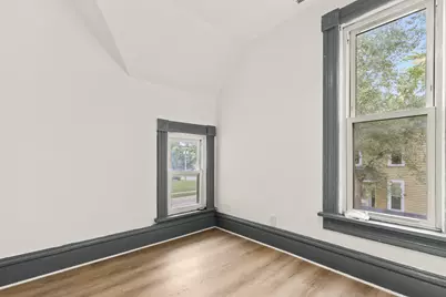 1035 Benton Street, Rockford, IL 61107 - Photo 10