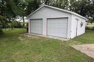 250 N Hammes Ave, Kankakee, IL 60901 - Photo 4