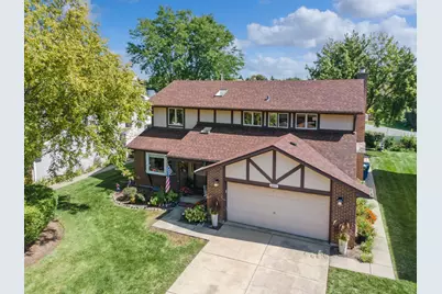 1251 N Scarlet Drive, Addison, IL 60101 - Photo 1