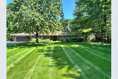 21554 W Countryside Valley Drive, Mundelein, IL 60060 - Photo 2