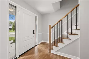 1849 Stockton Dr, Northfield, IL 60093 - Photo 2