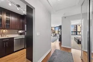 401 E Ontario St, Chicago, IL 60611 - Photo 2