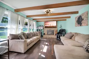 830 McClaran Ave, Aurora, IL 60506 - Photo 14