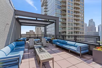 247 E Chestnut Street #1804, Chicago, IL 60611 - Photo 20