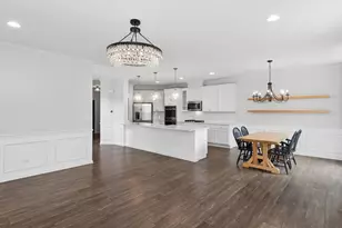 27W116 Redbud Ln, Winfield, IL 60190 - Photo 14