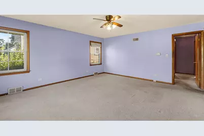 207 N Yale Avenue, Villa Park, IL 60181 - Photo 4
