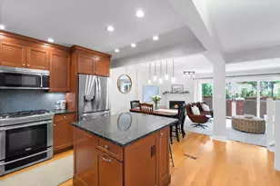 1928 N Larrabee St, Chicago, IL 60614 - Photo 10