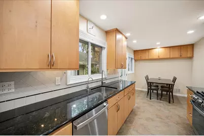 296 Barberry Road, Highland Park, IL 60035 - Photo 10