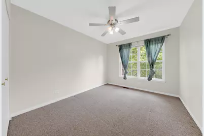 384 W Pointe Drive, Vernon Hills, IL 60061 - Photo 18