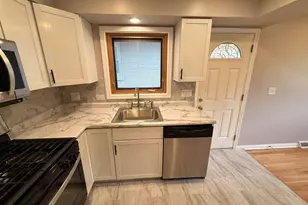 9109 Parkside Ave, Morton Grove, IL 60053 - Photo 16