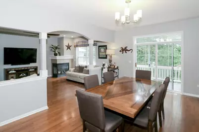 371 Hickory Lane, South Elgin, IL 60177 - Photo 10