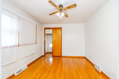 6023 S Parkside Avenue, Chicago, IL 60638 - Photo 4