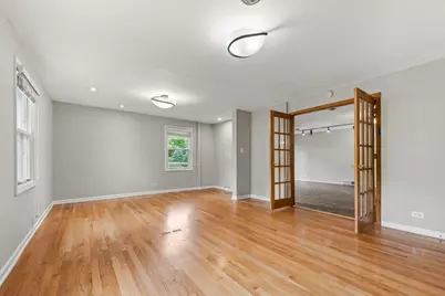 311 N Mac Arthur Boulevard, Mount Prospect, IL 60056 - Photo 34