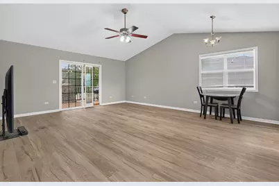 135 Kevin Drive, Coal City, IL 60416 - Photo 4
