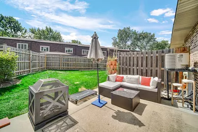 339 Getchell Avenue, Grayslake, IL 60030 - Photo 16