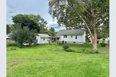 816 Mitchell Street, Woodstock, IL 60098 - Photo 18