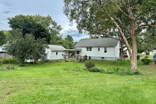 816 Mitchell St, Woodstock, IL 60098 - Photo 18