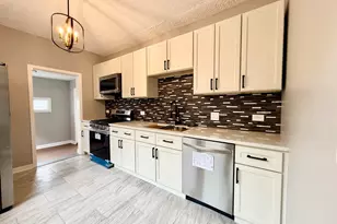 7945 S Perry Ave, Chicago, IL 60620 - Photo 4