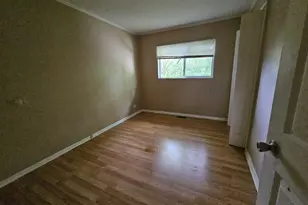 316 Winnebago St, Park Forest, IL 60466 - Photo 6