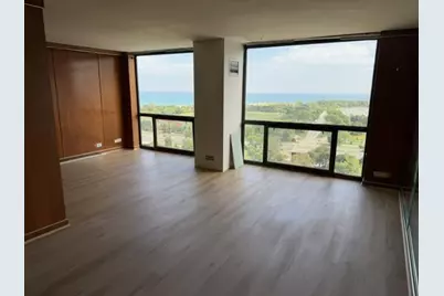 4343 N Clarendon Avenue #2108, Chicago, IL 60613 - Photo 2