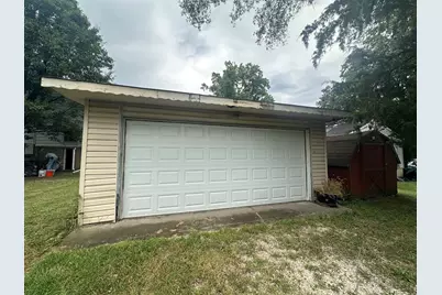520 McDonough Street, Joliet, IL 60436 - Photo 8