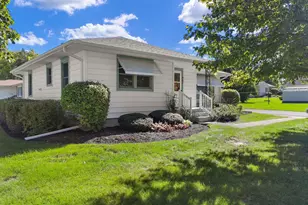 907 4th St, Harvard, IL 60033 - Photo 22
