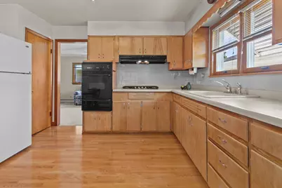907 4th Street, Harvard, IL 60033 - Photo 6